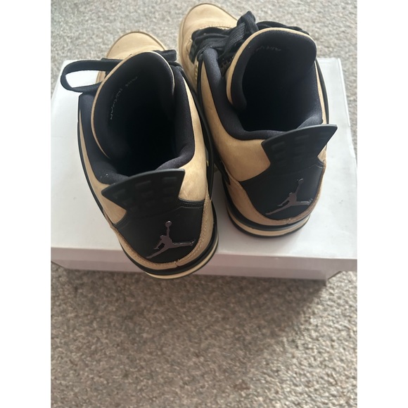 Jordan 4 mushrooms - Picture 2 of 5